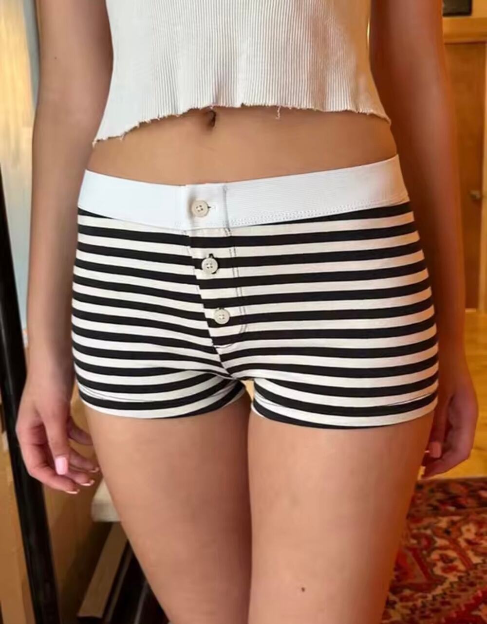 Booty shorts NWOT black white strip XL y2k 90's 2000's faux buttons pull on
